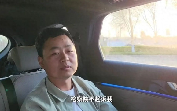 河北骑行男孩被碾压致死案司机获不起诉！司法定性引争议，罪与非罪界限成焦点
