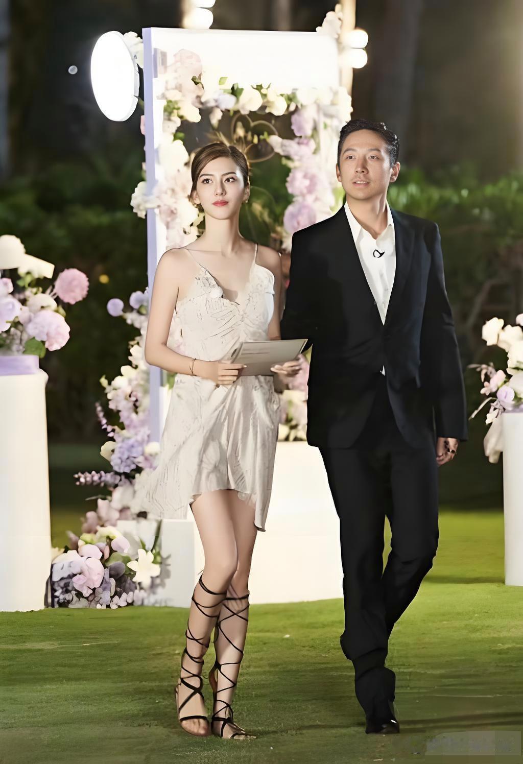 我还以为自己眼花了，不看脚以为吴千语穿着高跟鞋
