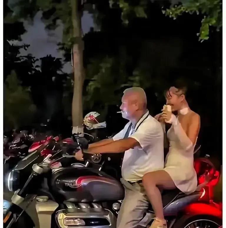 老夫聊发少年狂，不枉人生走一场