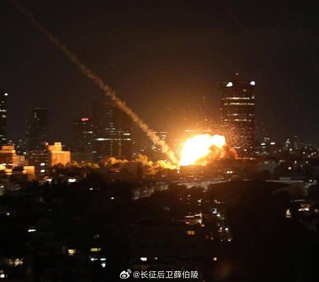 伊朗发射法塔赫高超音速导弹伊朗在特拉维夫的袭击就落在基里亚特建筑群旁边，基里亚特