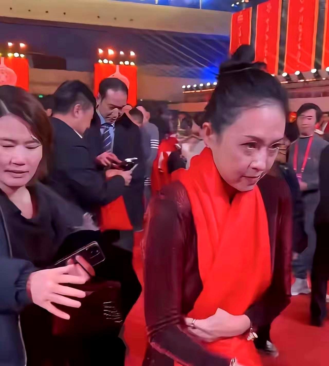 金像奖提名都五次了，章子怡这次却因为一部豆瓣5.6分的电影，再度冲上热搜。谁能