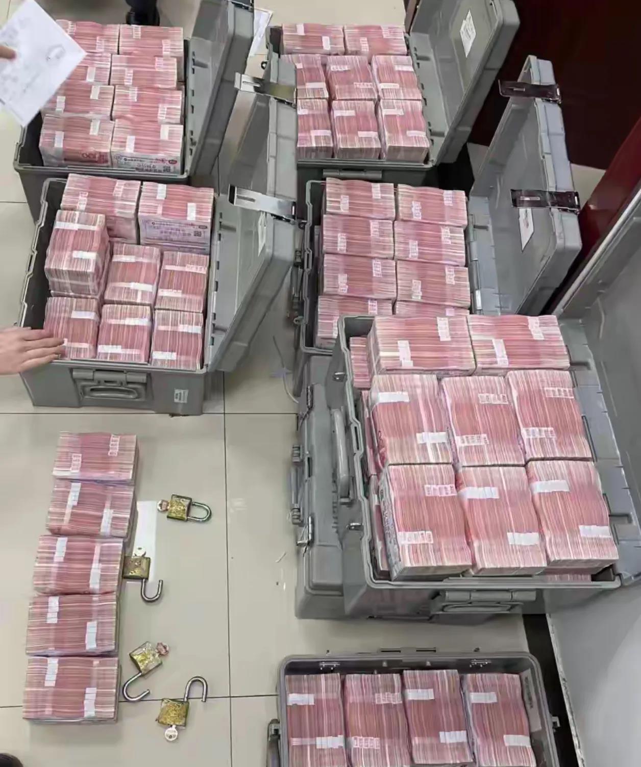 这辈子这些钱够花吗？我不贪给我这些就满足了😌
