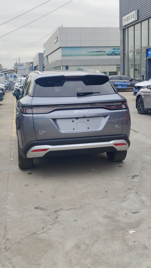 喜提爱车，比亚迪宋Ldmi112超越在网上看了很久了，对比了不少车型，比如兄