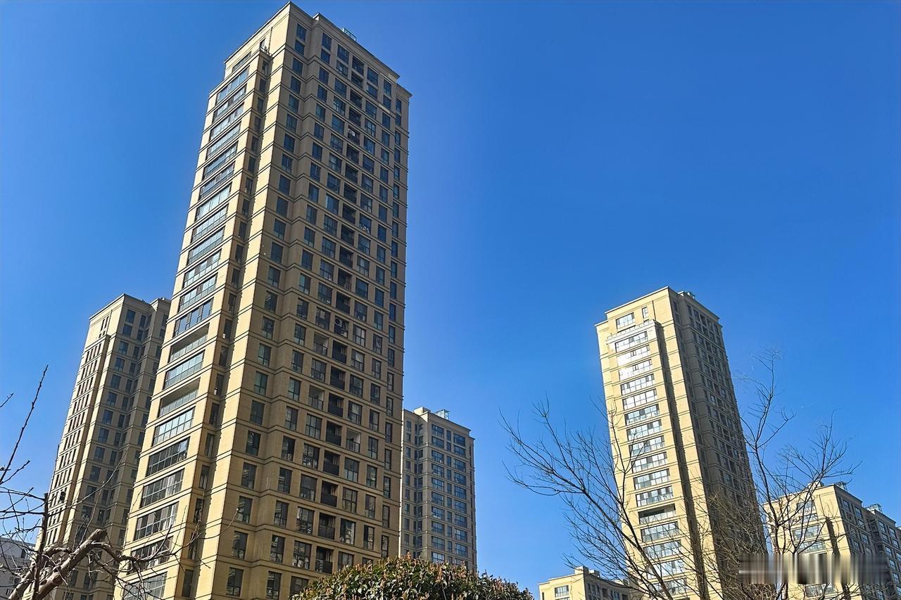 山东淄博近10年的二手房价格变化趋势：2017年，均价约7029元/m²，同比