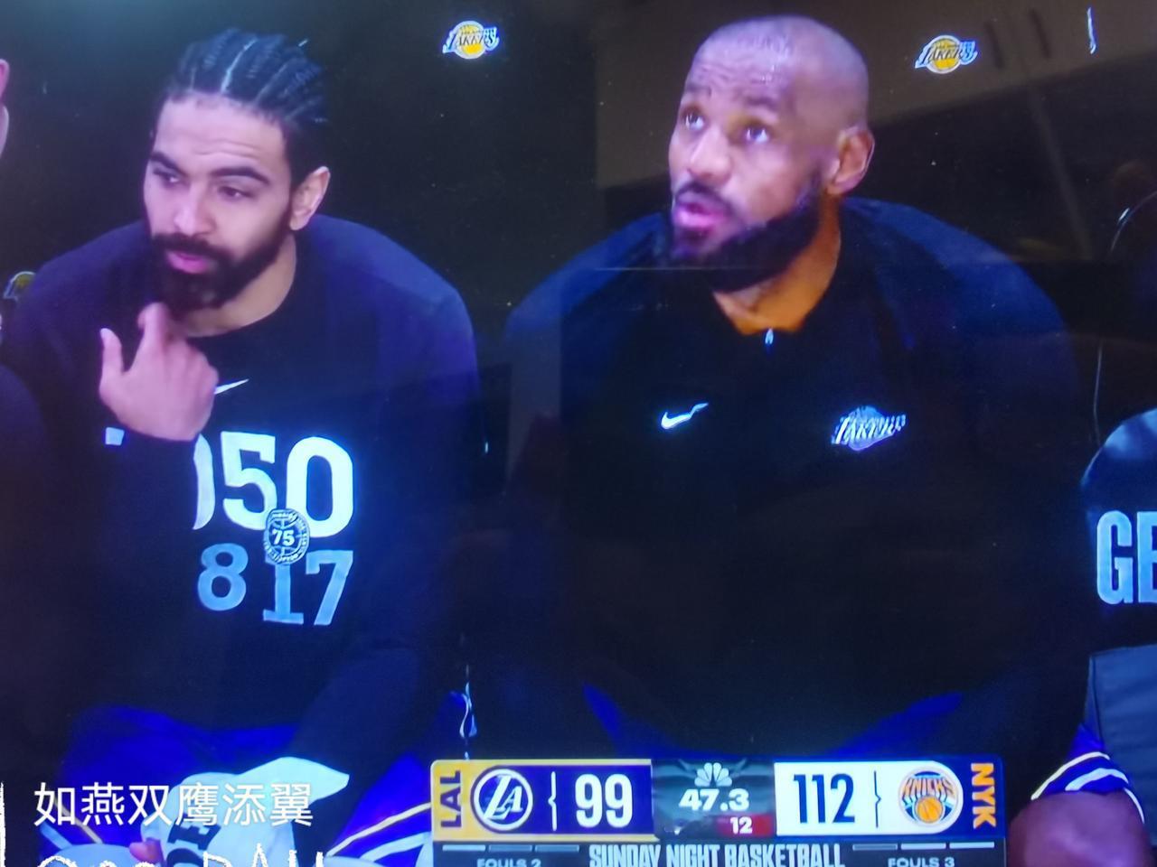 雷迪克关键时刻自杀湖人客场100-112，不敌尼克斯。昨天火箭