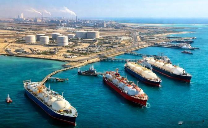 愚蠢的特朗普让世界经济倒退了数年！仅恢复全球最大的液化天然气生产中心——卡塔尔