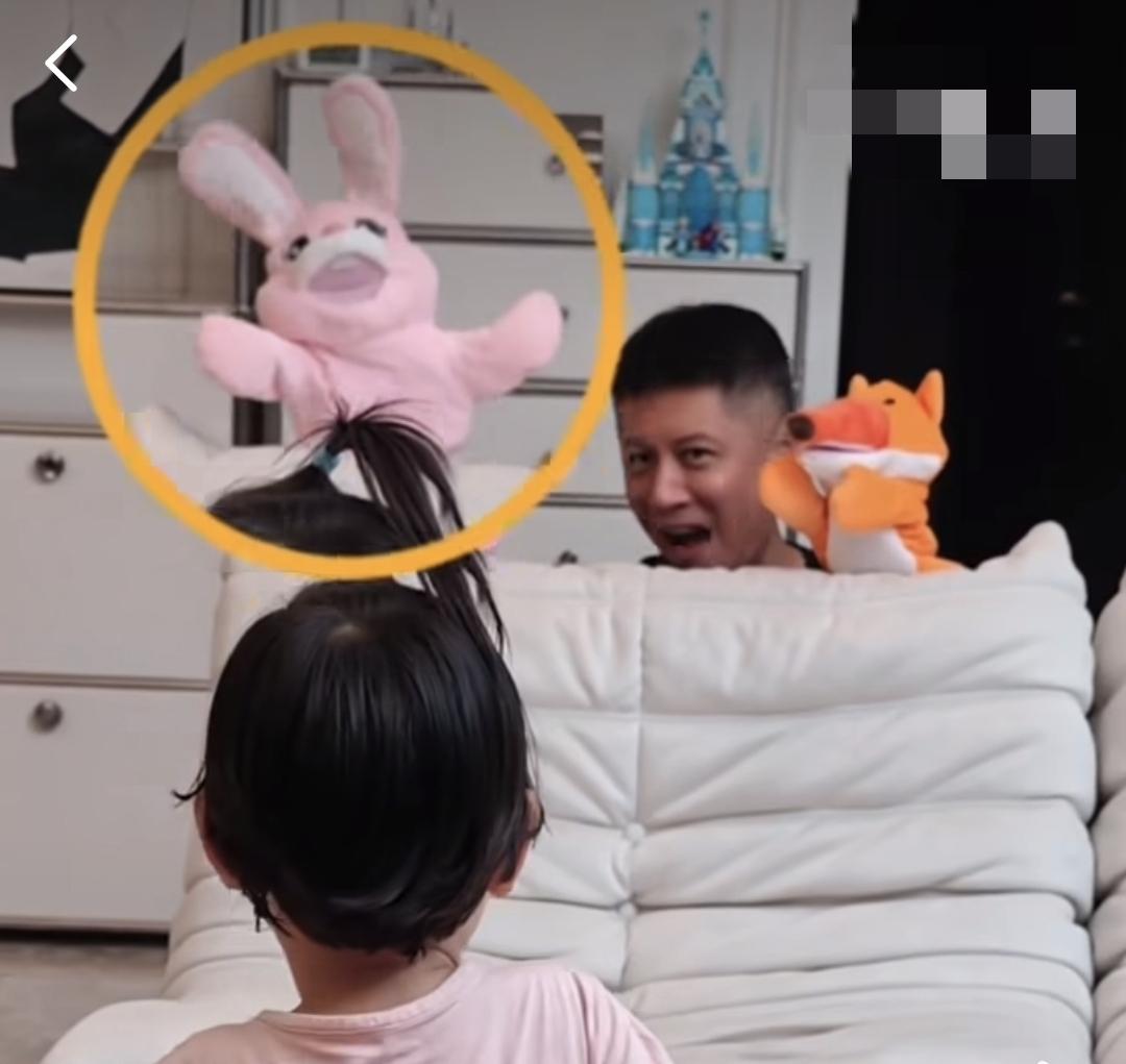 孙骁骁，高调发文！9月15日，正怀二胎的孙骁骁晒出老公任重和女儿玩闹日常的