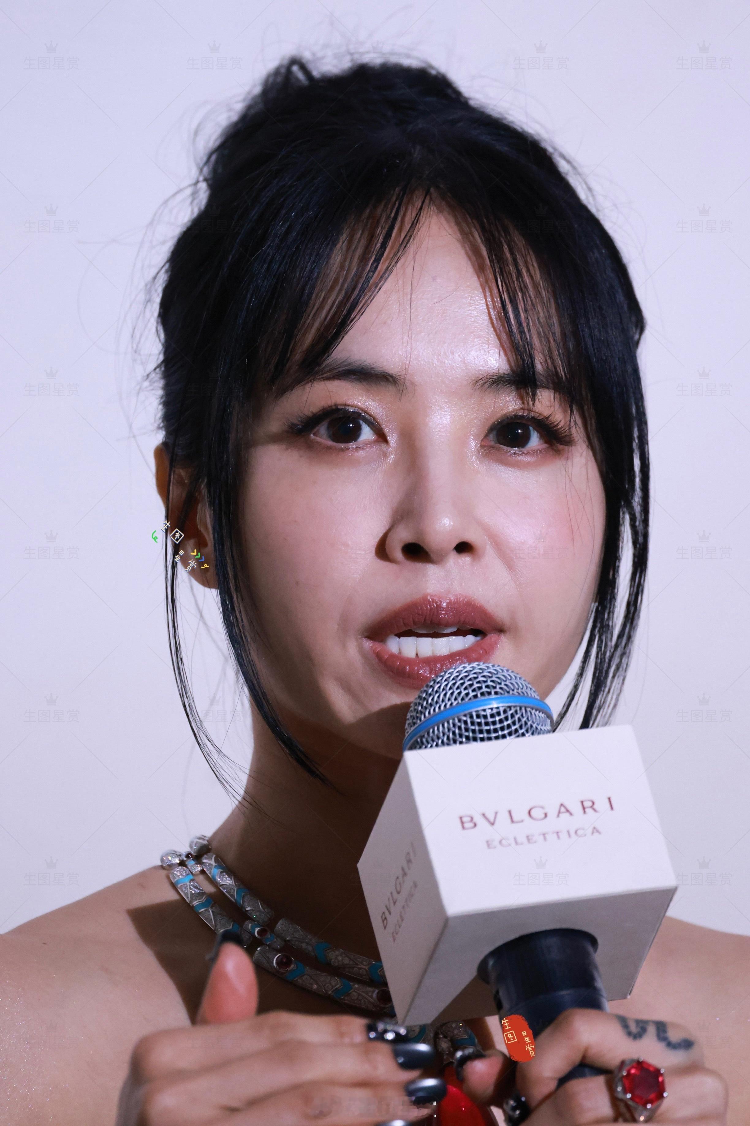 Jolin女王空降上海蔡依林宝格丽晚宴生图直出蔡依林黑色镂空裙​​​
