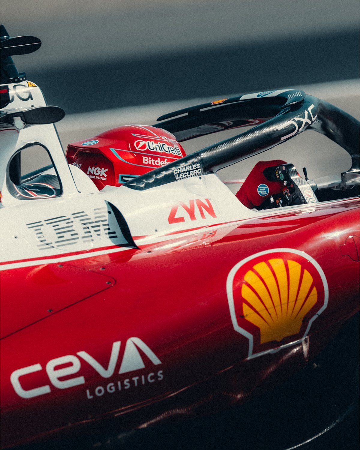 这超绝的稳定性F1TV记者SamCollins：有报道称法拉利在菲奥拉诺首航