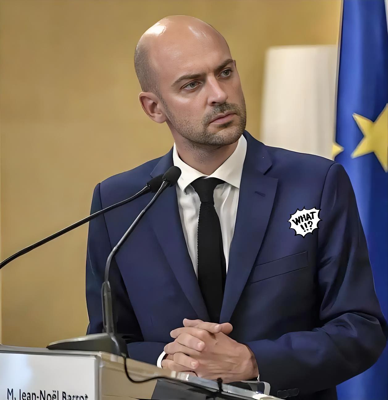 什么叫“当面一套，背后一套”？法国刚刚给我们上了一堂生动的“表演课”！他们外交部