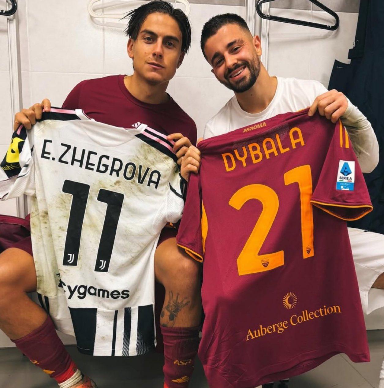 尤文图斯2-1罗马赛后，哲格罗瓦和迪巴拉交换了比赛球衣。迪巴拉被换下场时，所