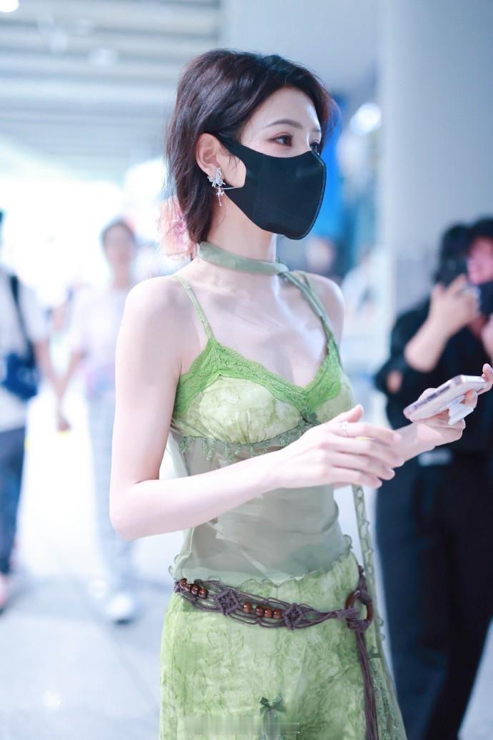 张予曦机场私服生图​​​
