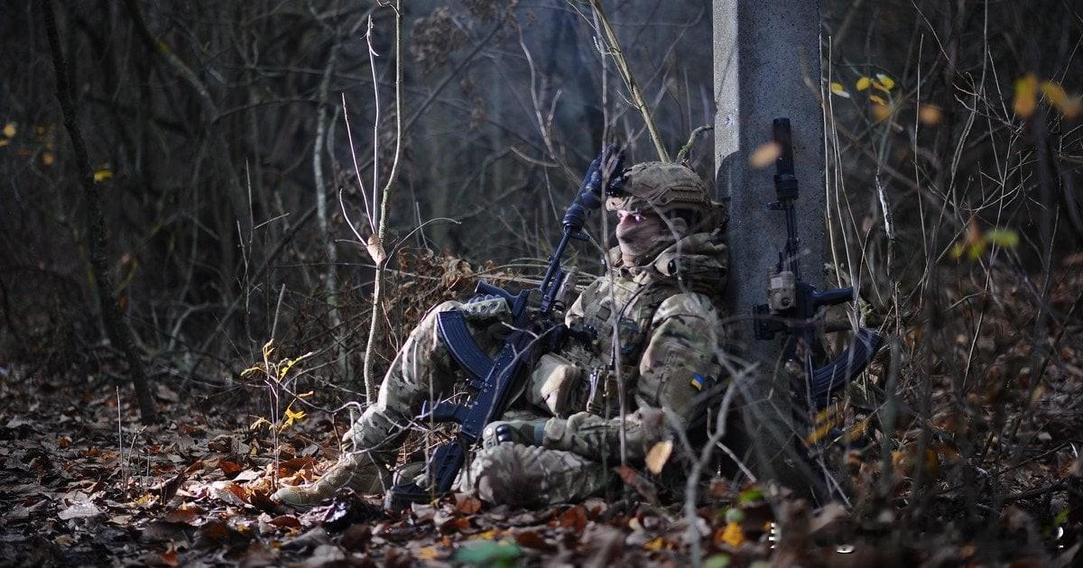 默茨、马克龙和斯塔默讨论乌克兰战争及柏林的关键安全挑战德国总理默茨、法国总