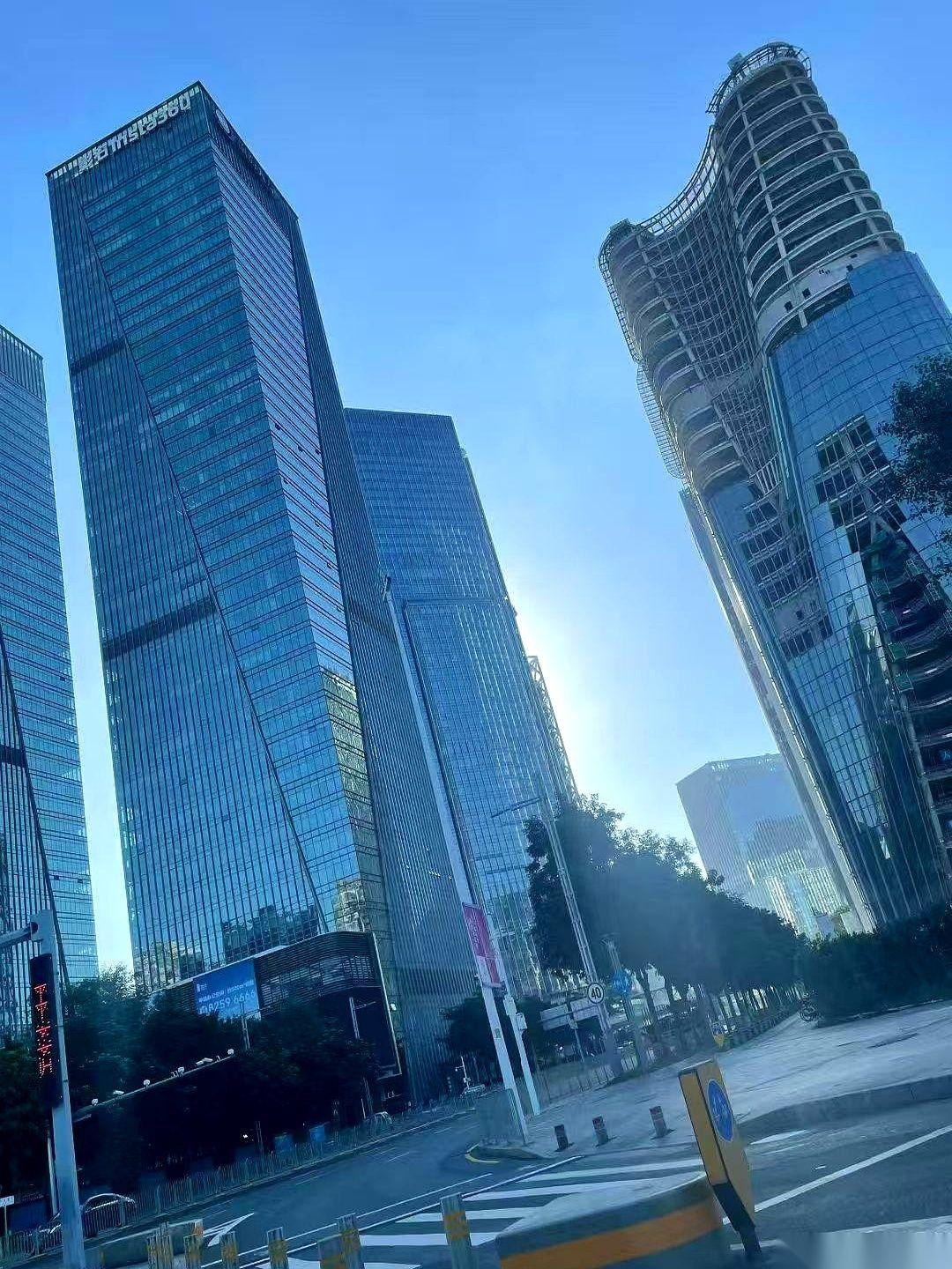 都以为退休了，就是钓鱼养花看孙子，从此岁月静好。我告诉你，全是扯淡。真正的退