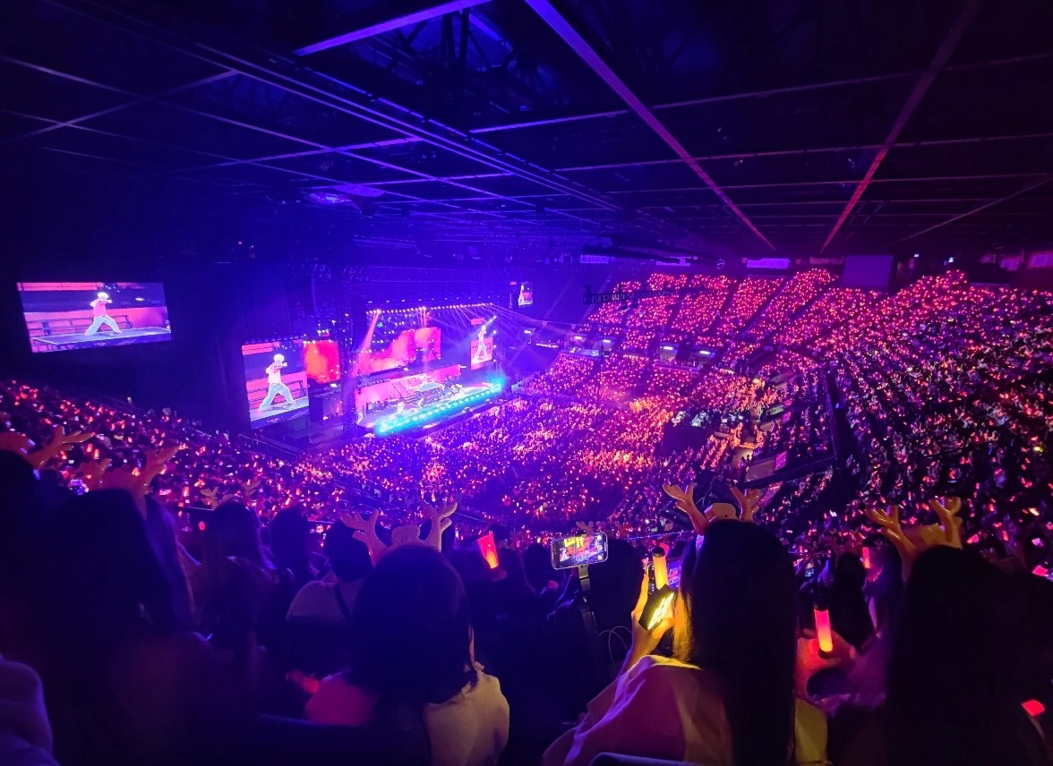鹿晗香港演唱会这演唱会现场上座率怎么样​​​