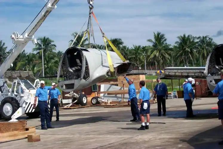 25年前，美军为救出EP-3E的机组，差一点强攻海南岛陵水机场！2001年4