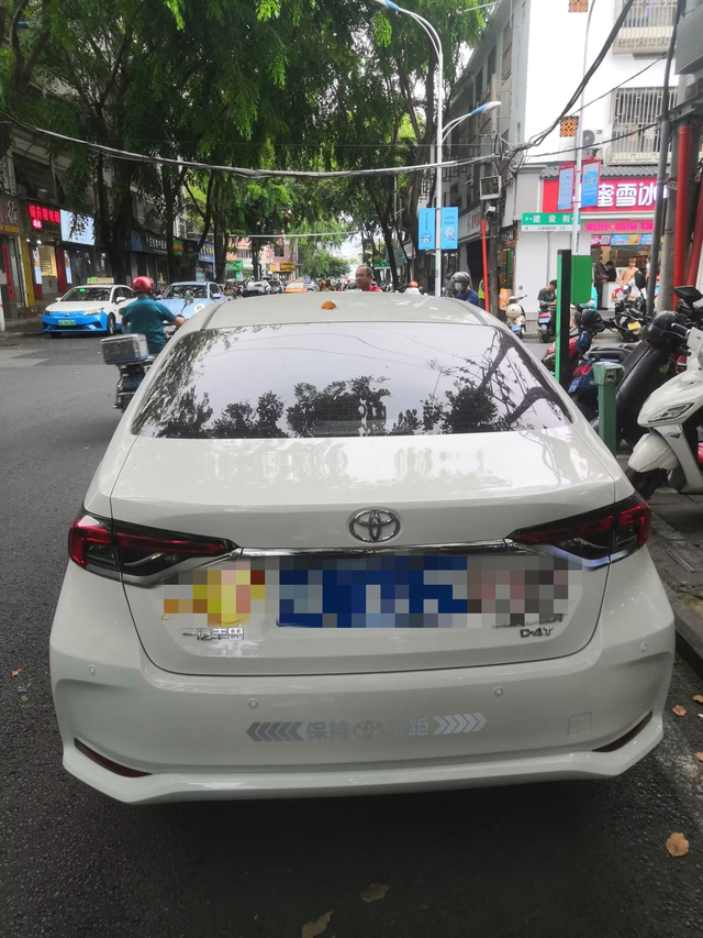 卡罗拉1.2T小白用车感受及真实油耗车子是2023年11月份提的，到现在已经半