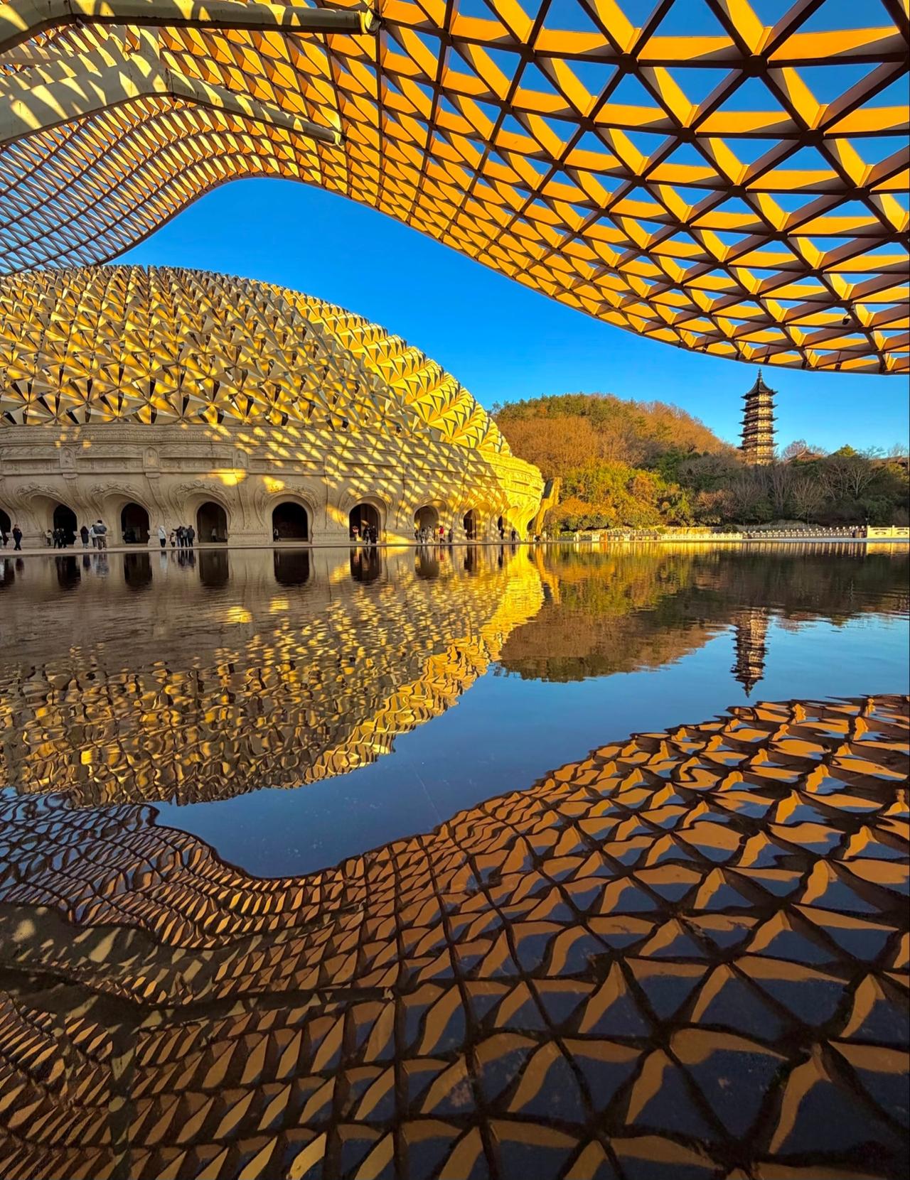 南京牛首山丨感受佛顶宫的震撼美学！自从去年和朋友参观过佛顶宫本来刚开始并没有