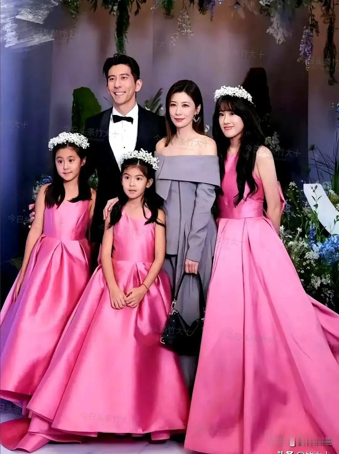 看到汪峰三女儿和贾静雯三女儿，才明白什么叫白瞎了好基因