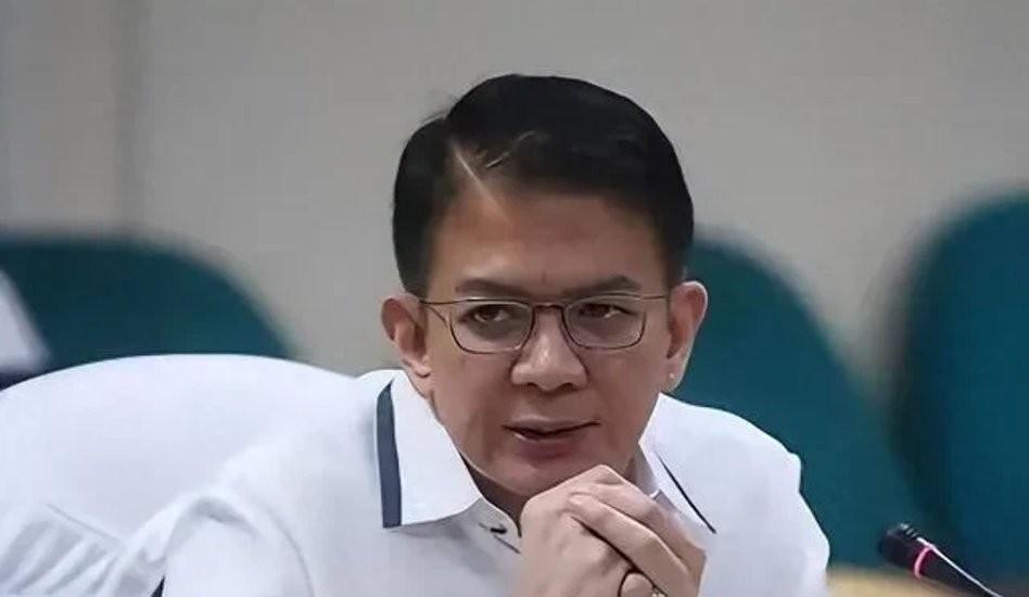 菲弹劾审判迎来关键节点！9月8日，菲弹劾法庭主审官埃斯库德罗正式官宣：莎拉弹劾案