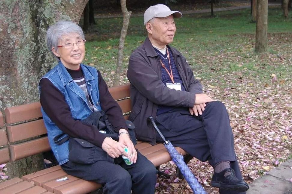 能自理地活过75岁，你已经跑赢了太多人。2025年，中国人均预期寿命79.2