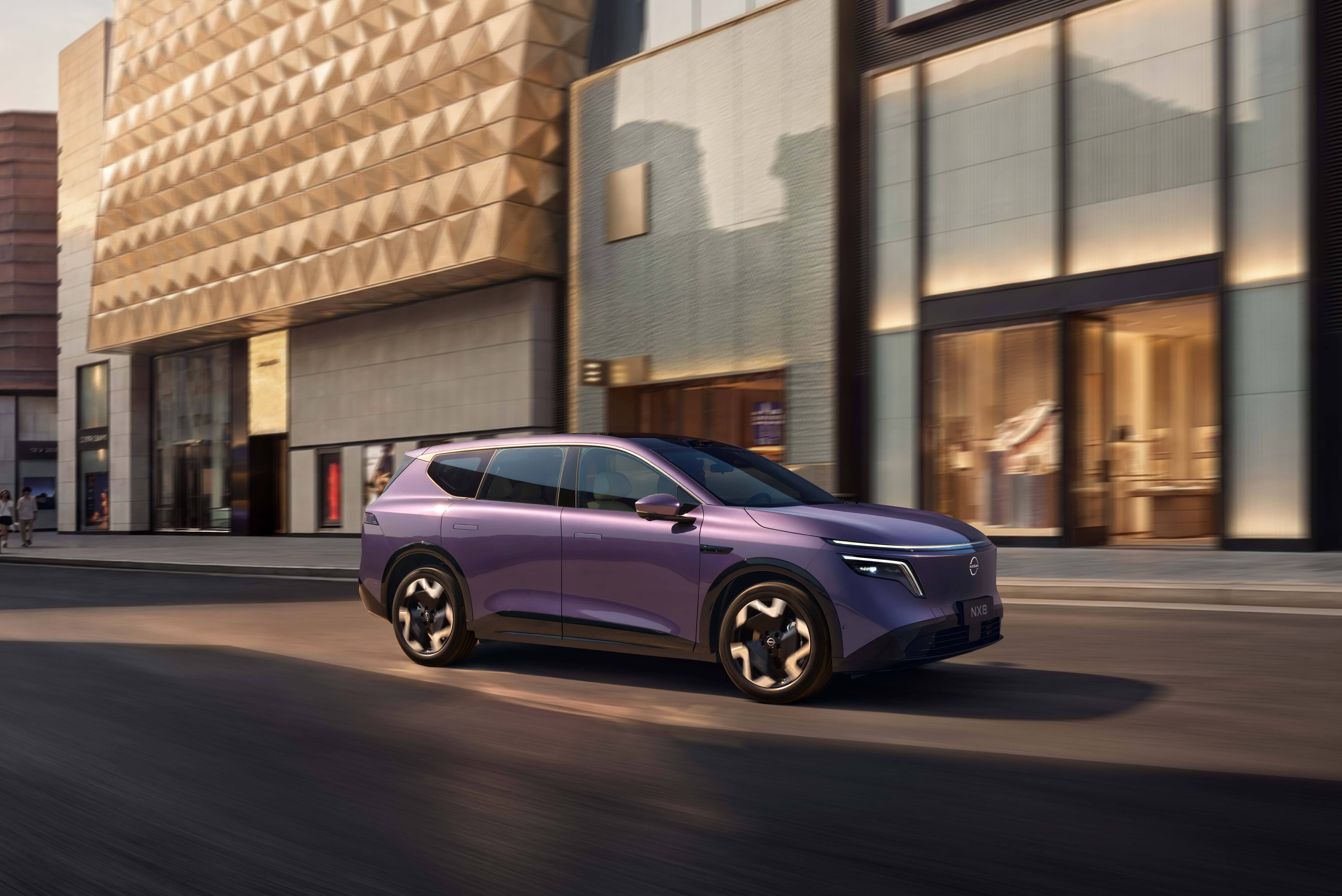 这次北京车展，我们也逛了一些很熟悉的合资品牌展区，比如我们的老朋友东风日产。前不