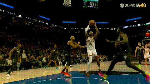 菲尼克斯太阳狗贝尔是真脏，直接被驱逐出场！