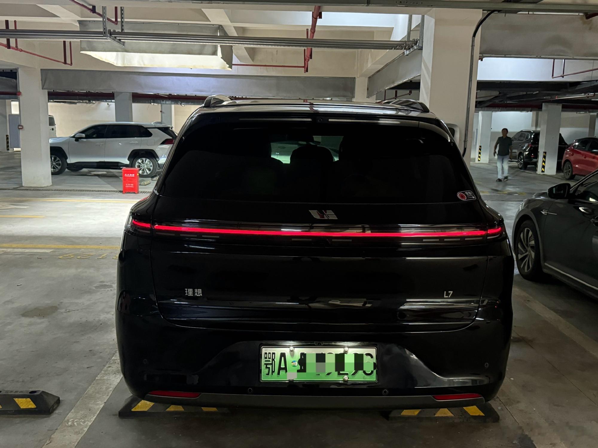 我刚差点跟理想L6车主吵起来了昨天跑江夏上门评估的来回跑100公里  ...