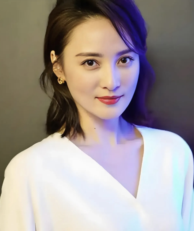 蒋勤勤说我长得这么漂亮当年也是引起了校园轰动，可我人生最大的遗憾，就是两个儿子