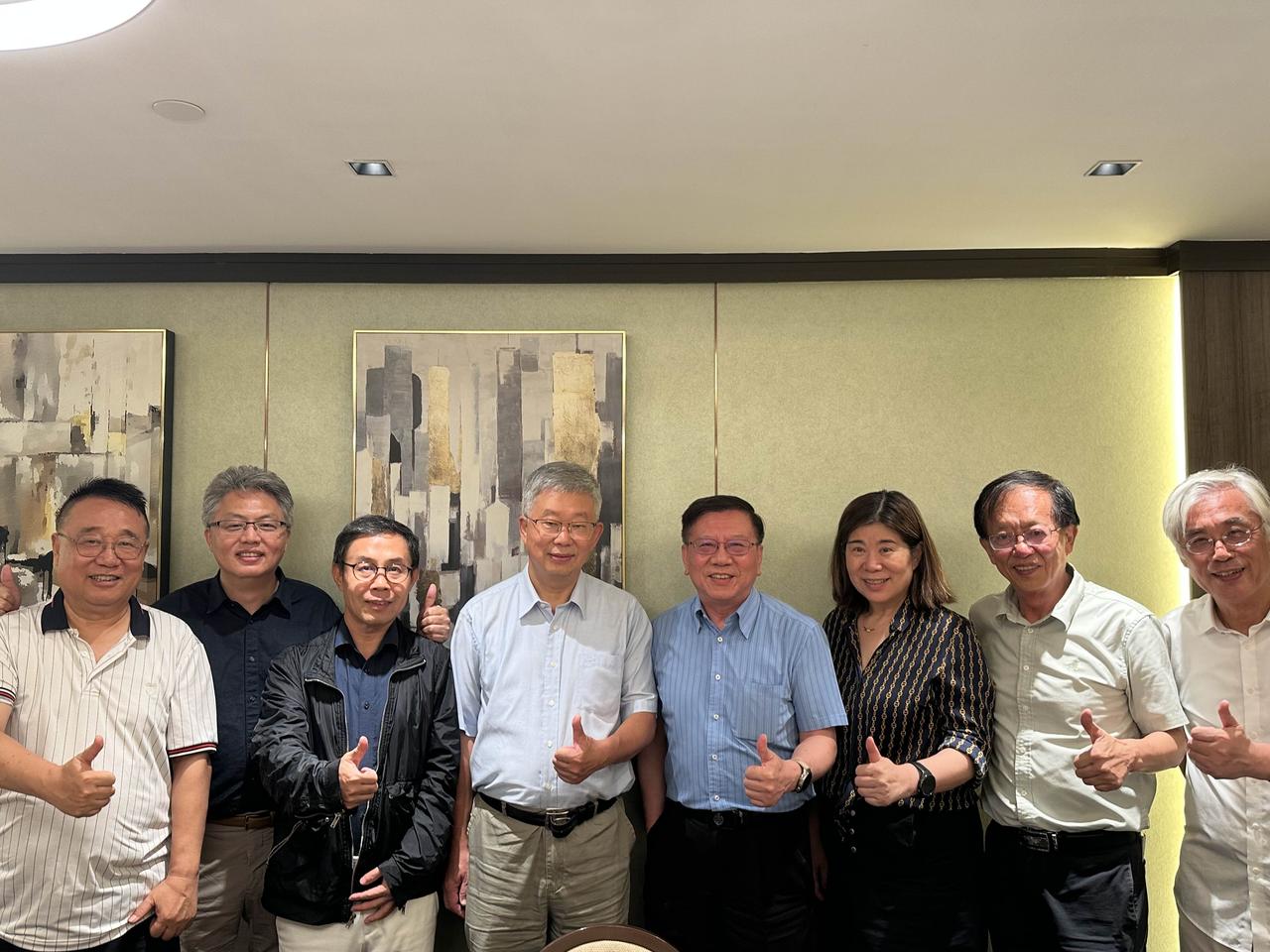 悼念朱镕基总理今日，香港海学联的教授与学者们齐聚一堂，怀着无比沉痛与敬仰的心情