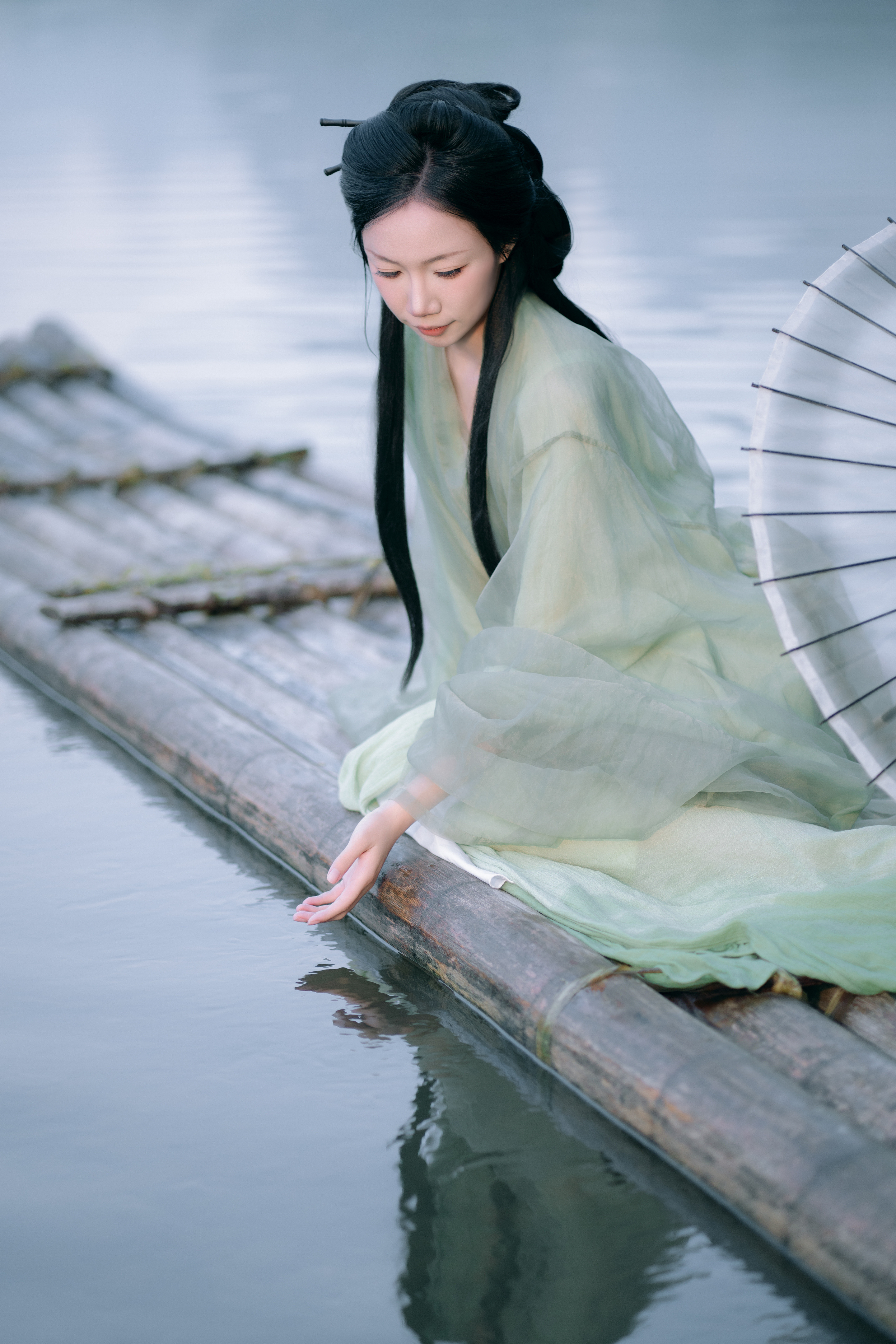 撑着年轻，多旅行，多拿相机📷拍下更多风景