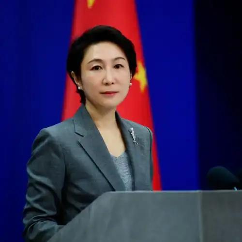 中国外交部的'定心丸'：在伊朗局势动荡下，祖国如何用行动守护每一位海外同胞