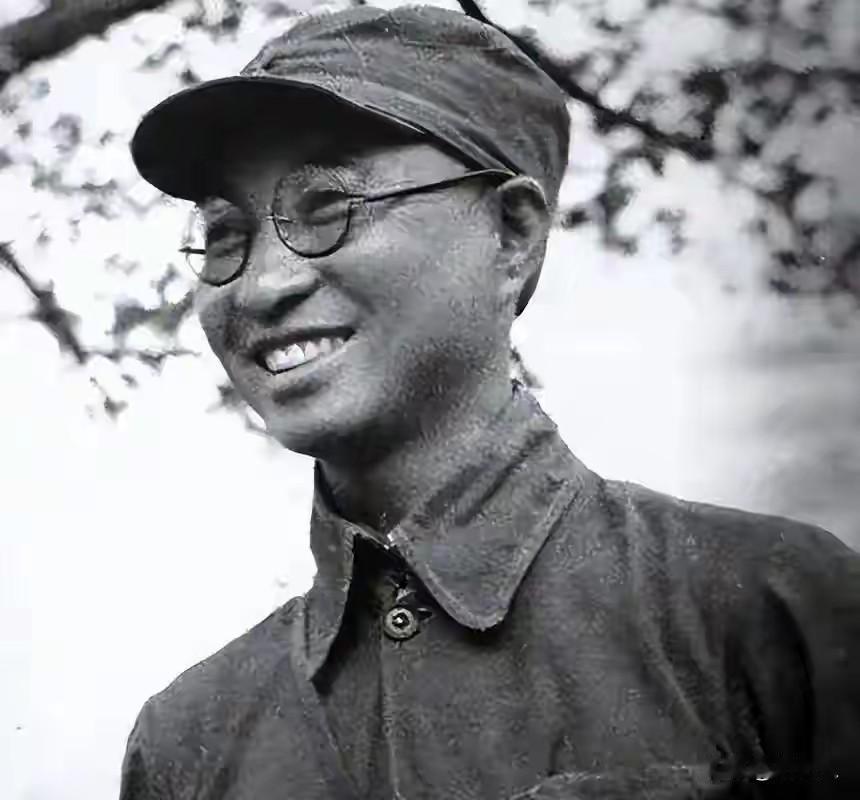百年最动人将帅情：一静一闹、一严一活，相伴半生，分寸从不乱1916年，湖南