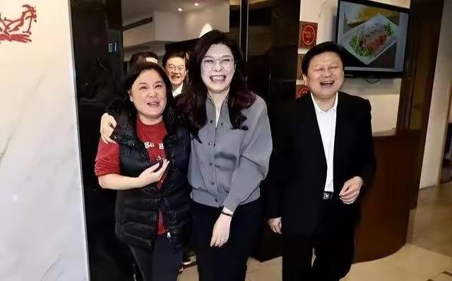 针对郑丽文今天（7日）访陆，国民党团已经要求所有立委出席欢送郑丽文。傅崐萁对