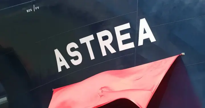 中船广船国际交付第8艘油船 绿色双燃料技术引领行业新标杆