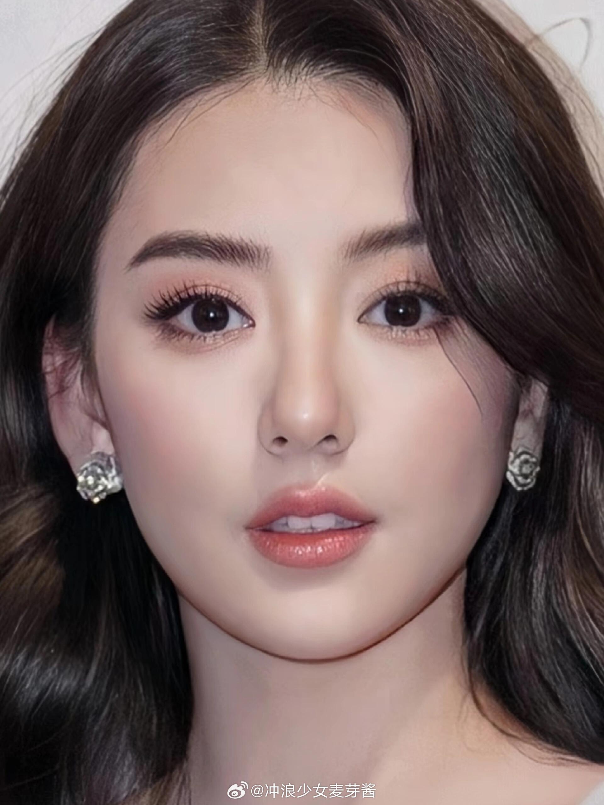 这才是现实里看到的方媛​​​