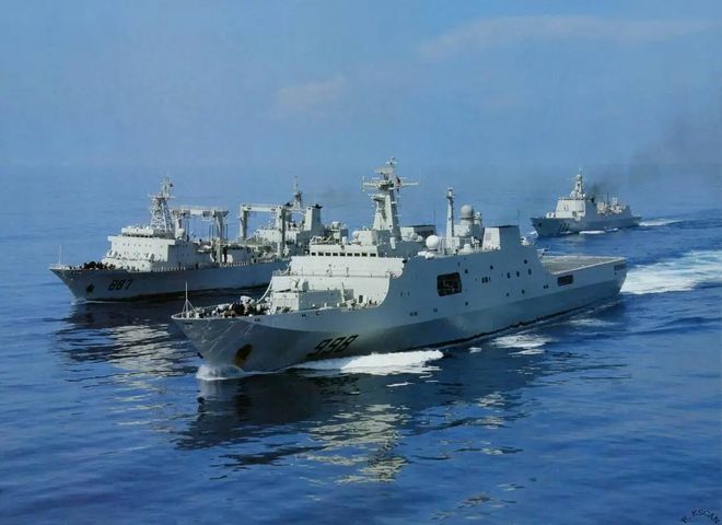 071<em>登陆舰</em>突袭台东，台岛紧急设禁区，疑似布设水雷
