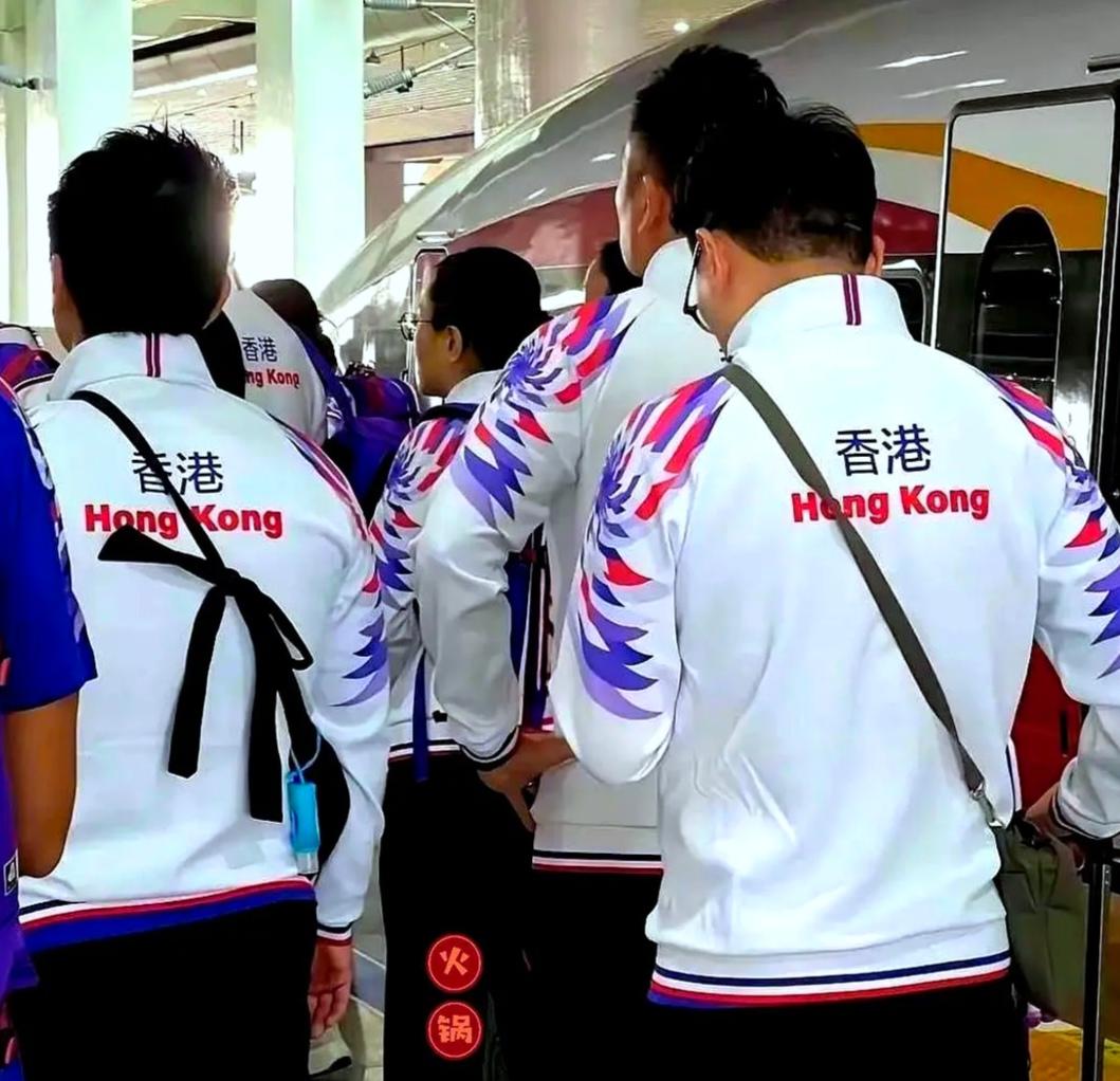 网友：字幕悄悄改了“中国香港”四个字突然没了最近看比赛发现，香港队球衣胸口