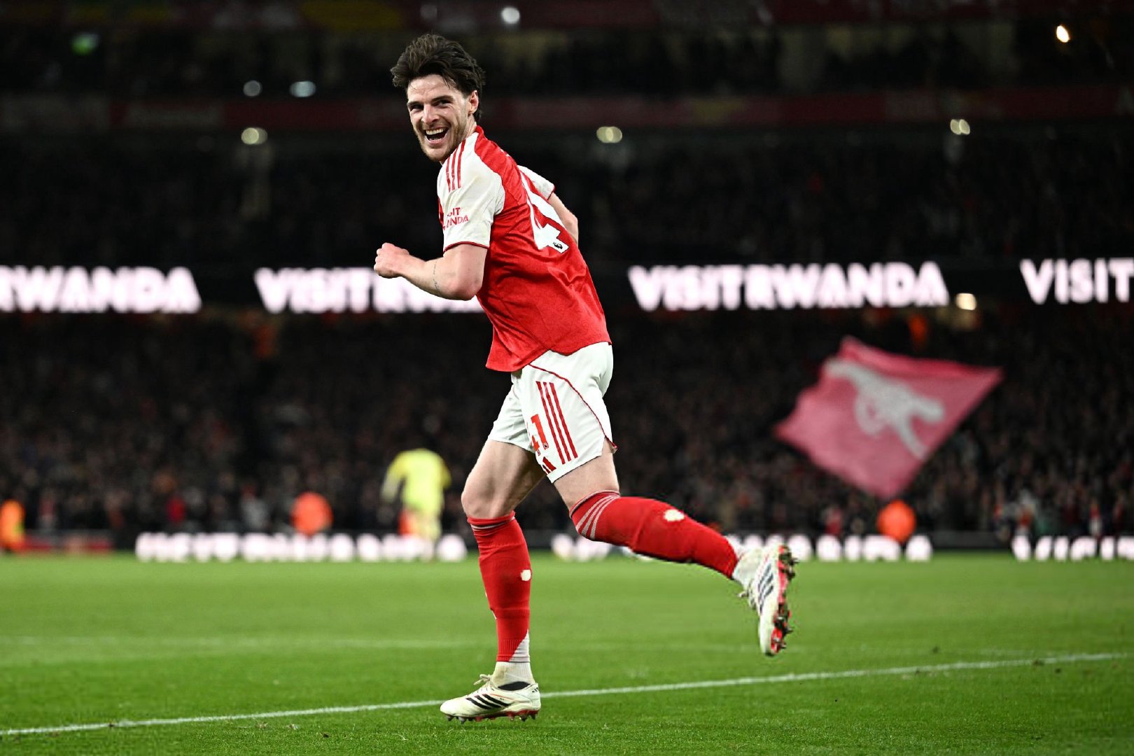 阿尔特塔谈赖斯的情况：“德克兰被换下，所以他必须接受检查，看看他能否在周三上场，