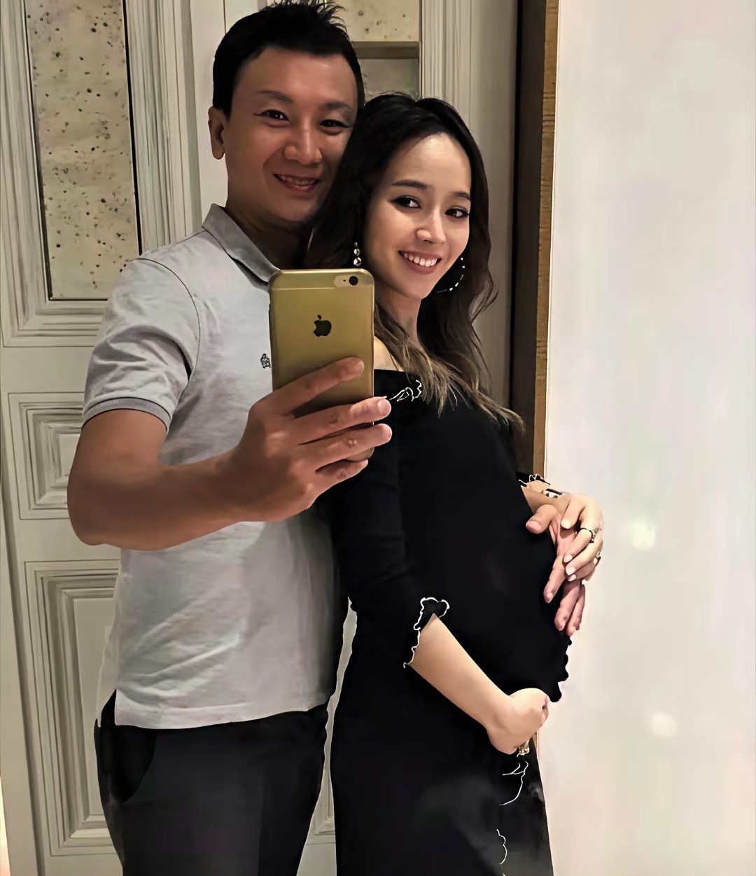 侯佩岑应该不会后悔离开周杰伦，她现在好像挺幸福的。