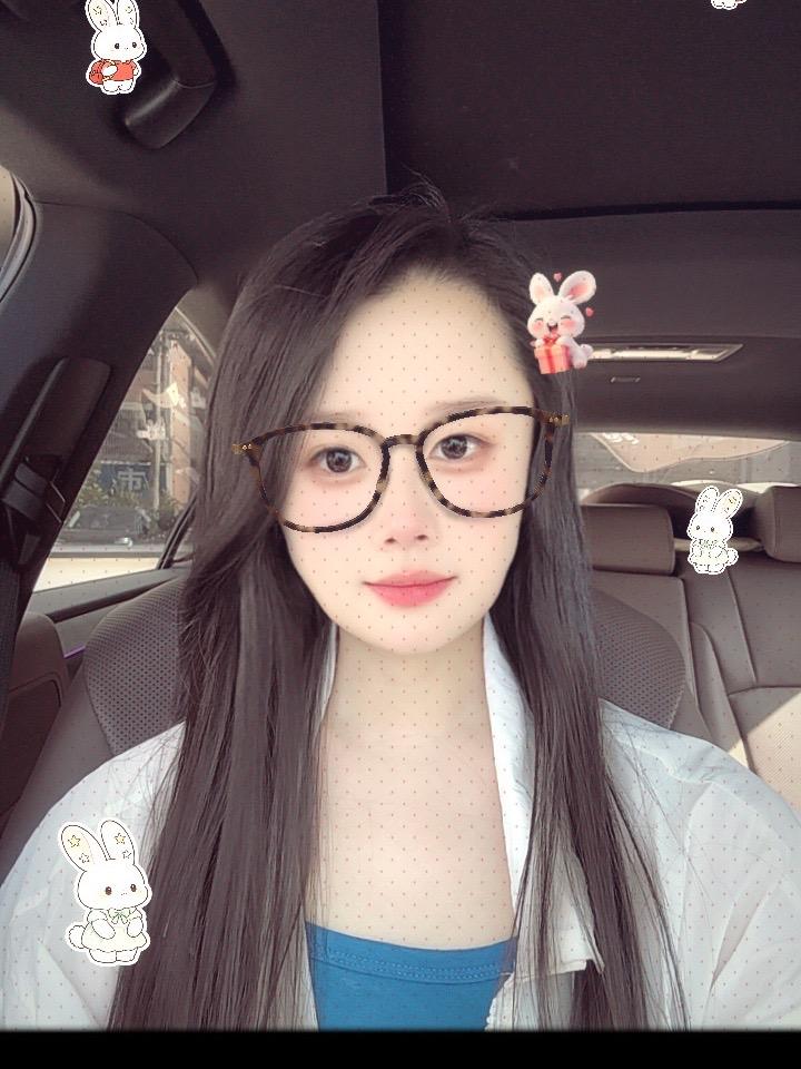 人越假朋友越多，人越真圈子越小