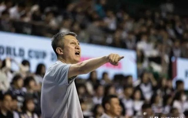 遭韩国双杀创尴尬历史纪录！媒体曝男篮赛后两小时没有离开更衣室中国男篮北京时间1