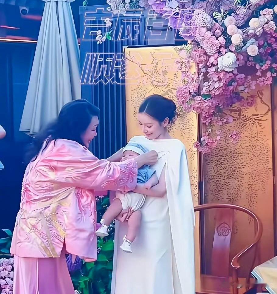 大S的失算是低估了张兰的东山再起能力。离婚时，外界普遍认为张兰事业受挫，很难再卷