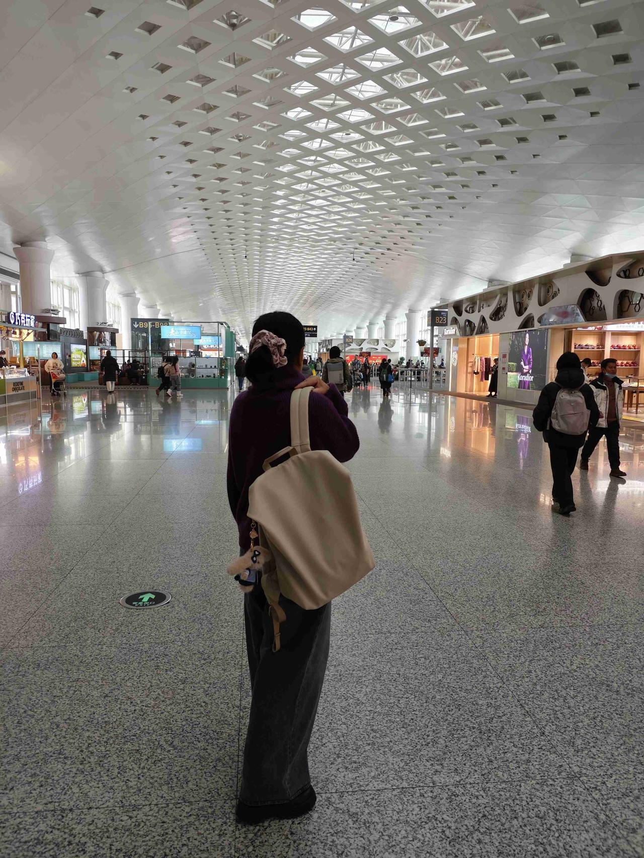 我的今日状态：😁轻松愉快我这里的天气：☀️晴天虽然年味越来越淡，每个人都