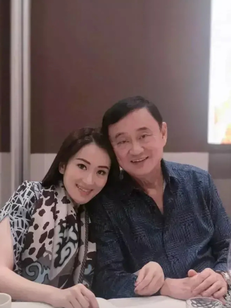 泰国同时对他信父女动手，这次看来洪森要赢了！一个是泰国宪法法院今天将审理佩通坦