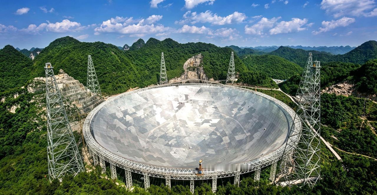 宇宙真有三体世界！中国天眼FAST捕捉到真实三星系统很多人看完《三体》，都