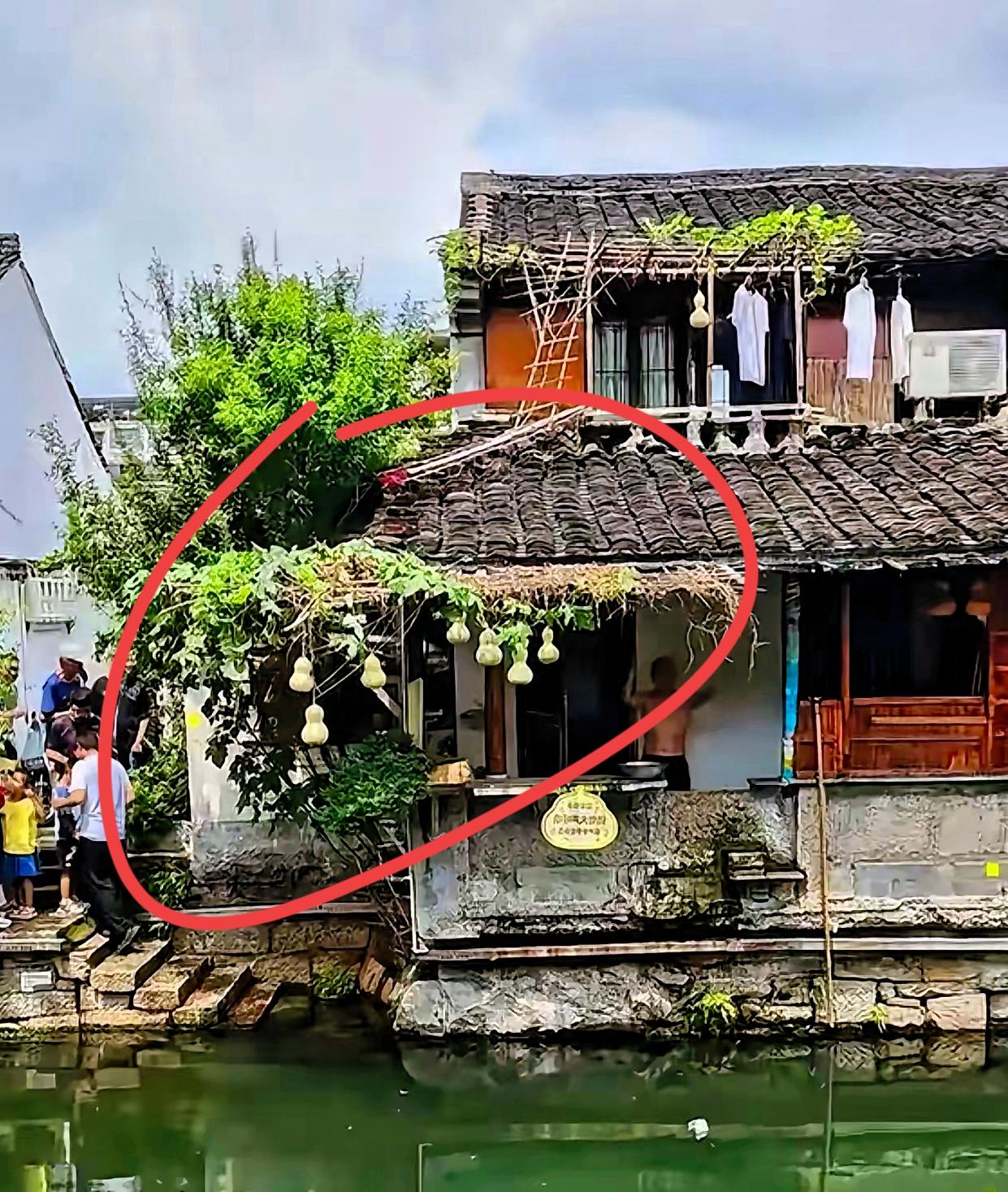 葫芦爷爷把葫芦摘了，绍兴文旅估计很后悔，后悔没有做好这件事。突如其来的