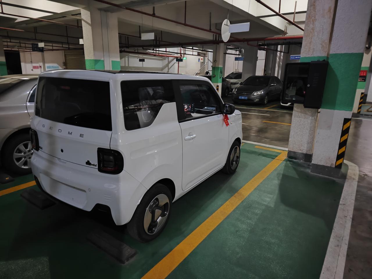 购买一辆小小车，顺便分享一下充电桩的安装