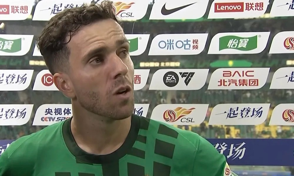 中超联赛第8轮，北京国安主场2比4不敌天津津门虎。赛后，国安球员塞尔吉尼奥和津门