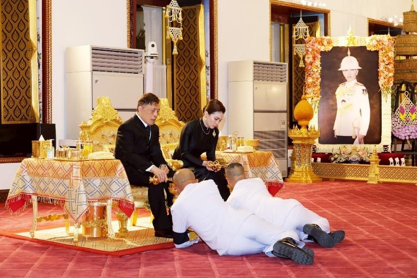 泰国王室近亲结婚，连累帕公主英年早逝，这不禁让人反思，难道他们没得选吗？还真